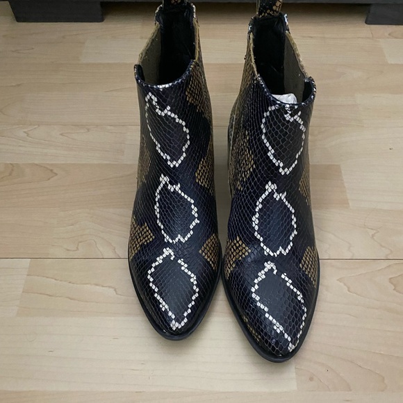 Crown Vintage Tolana Chelsea boots - Picture 7 of 7